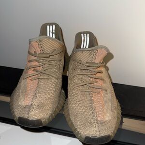 Yeezy size 9